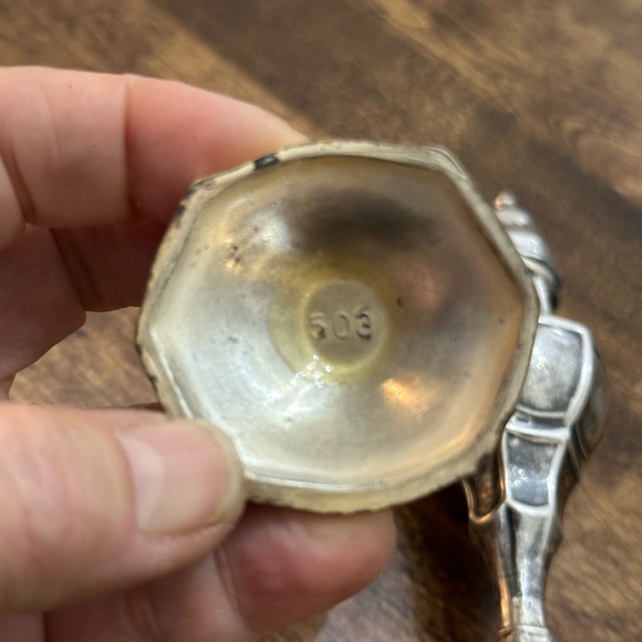 Elegant Gold and Silver Salt and Pepper Shakers - Picture 2 of 5